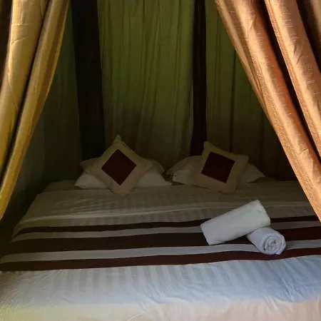 Mandhasativa Homestay Singaraja  Exterior photo