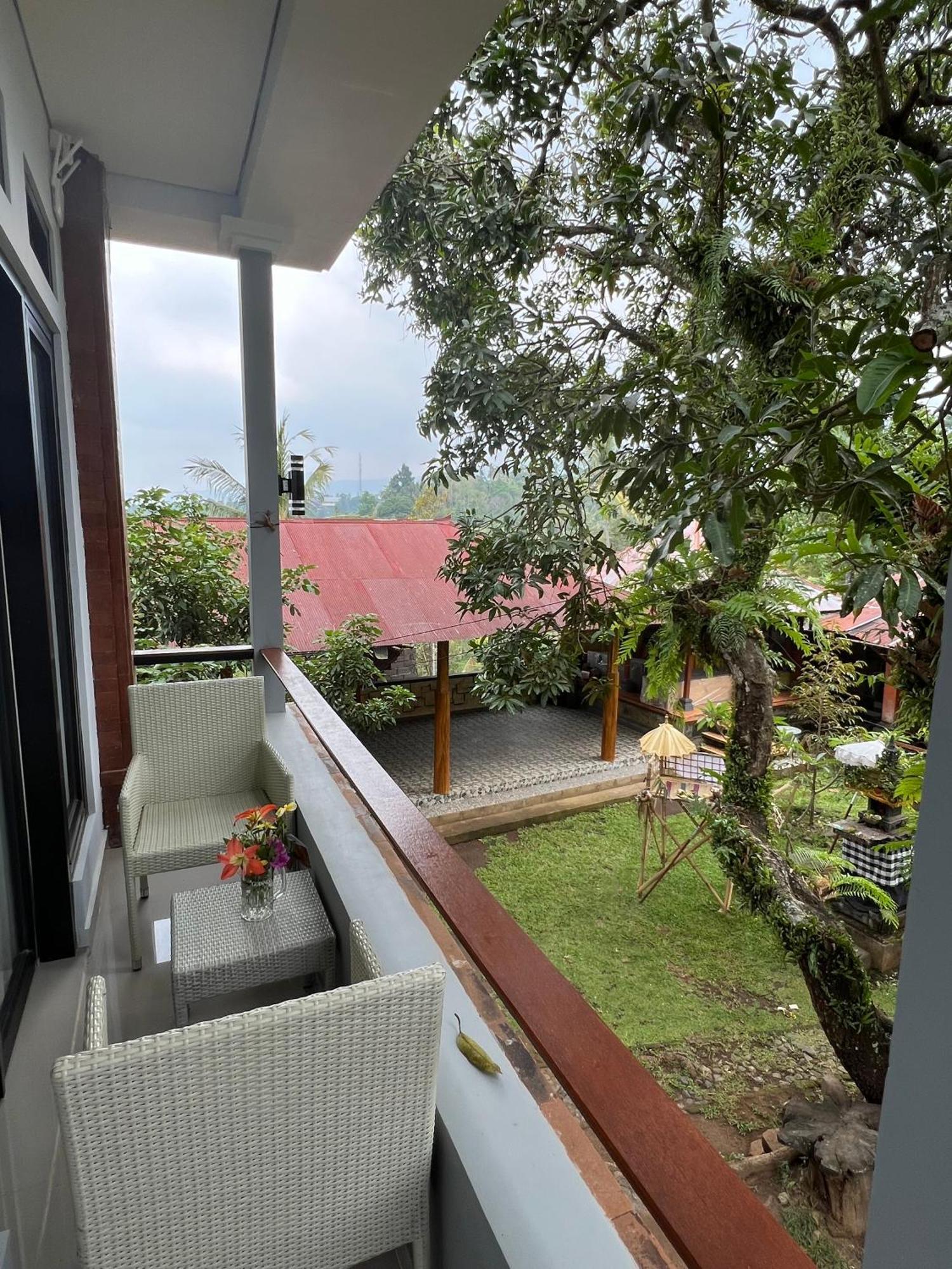Mandhasativa Homestay *
